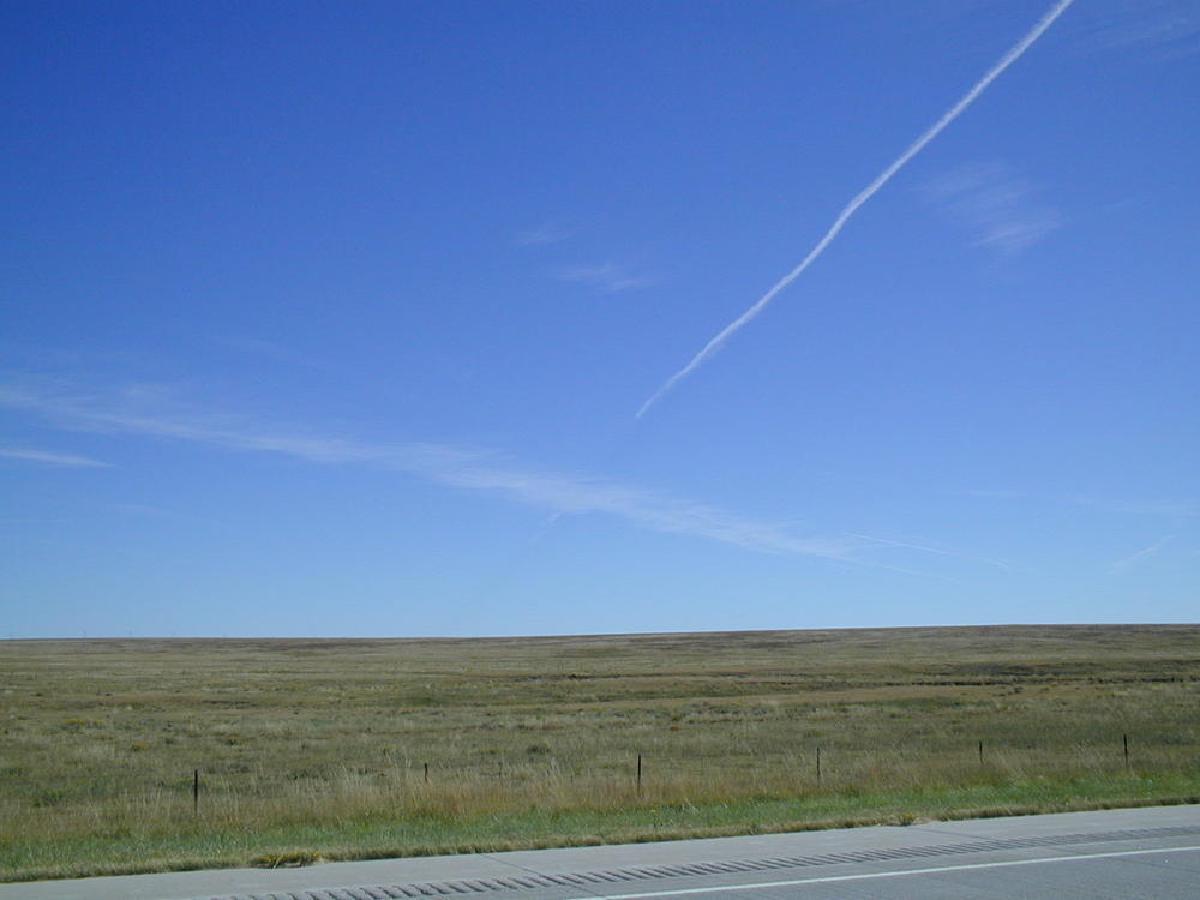 Contrail shadow