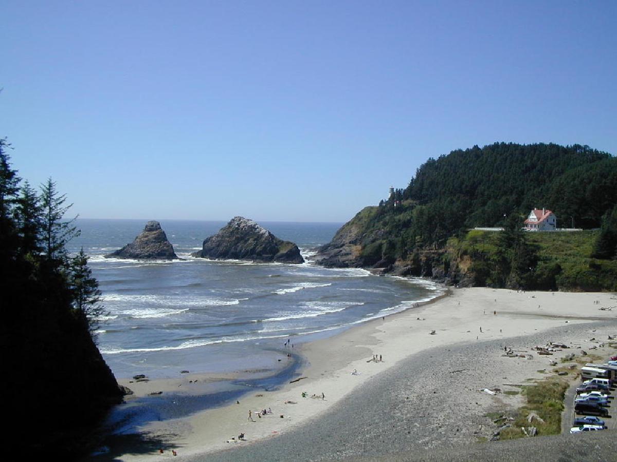 Hecata Head