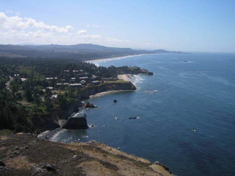 gallery/top_of_otter_rock.jpg