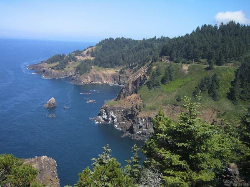 gallery/view_of_otter_rock_rd.jpg