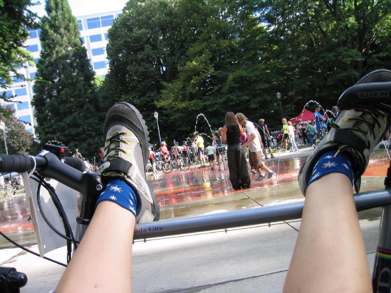 gallery/fountain_legs.jpg