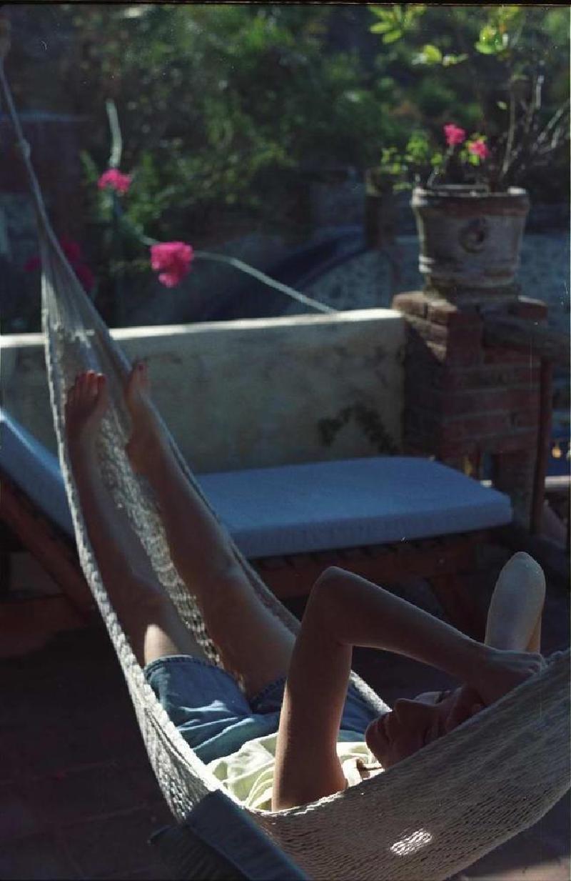 gallery/tina_hammock.jpg