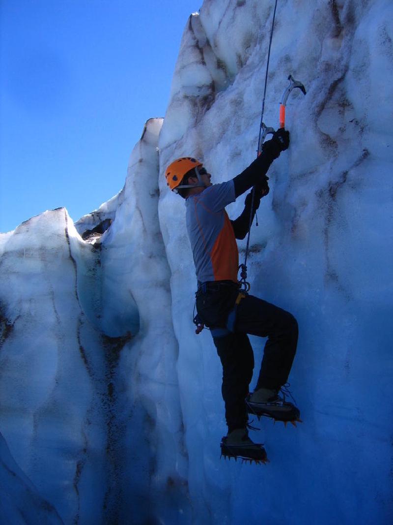 gallery/ice_climbing_10.jpg