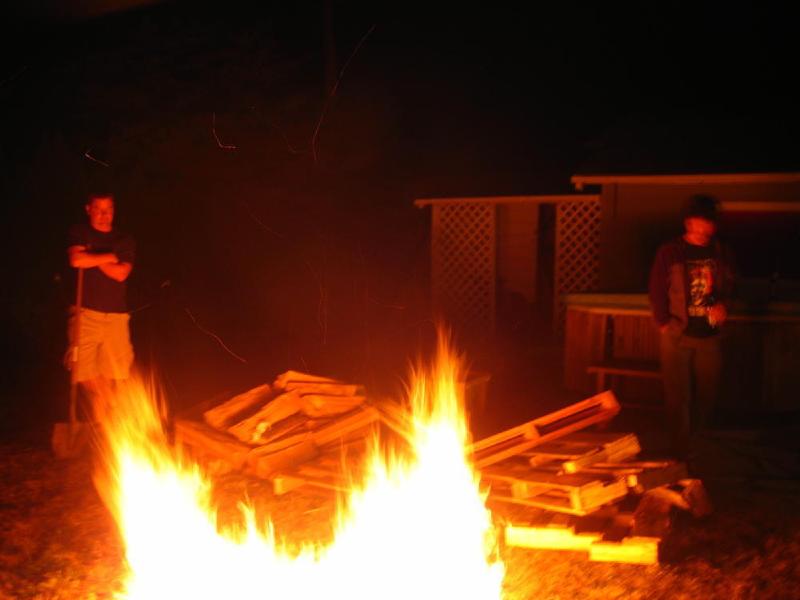 gallery/pig_roast_03.jpg