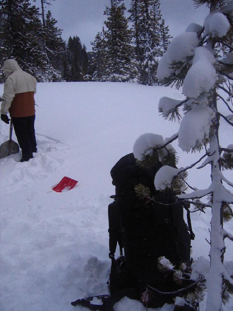 gallery/snowCaves_01.jpg