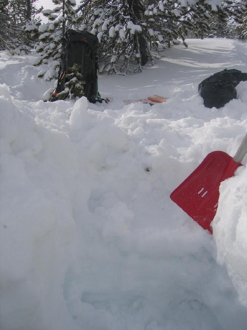 gallery/snowCaves_04.jpg