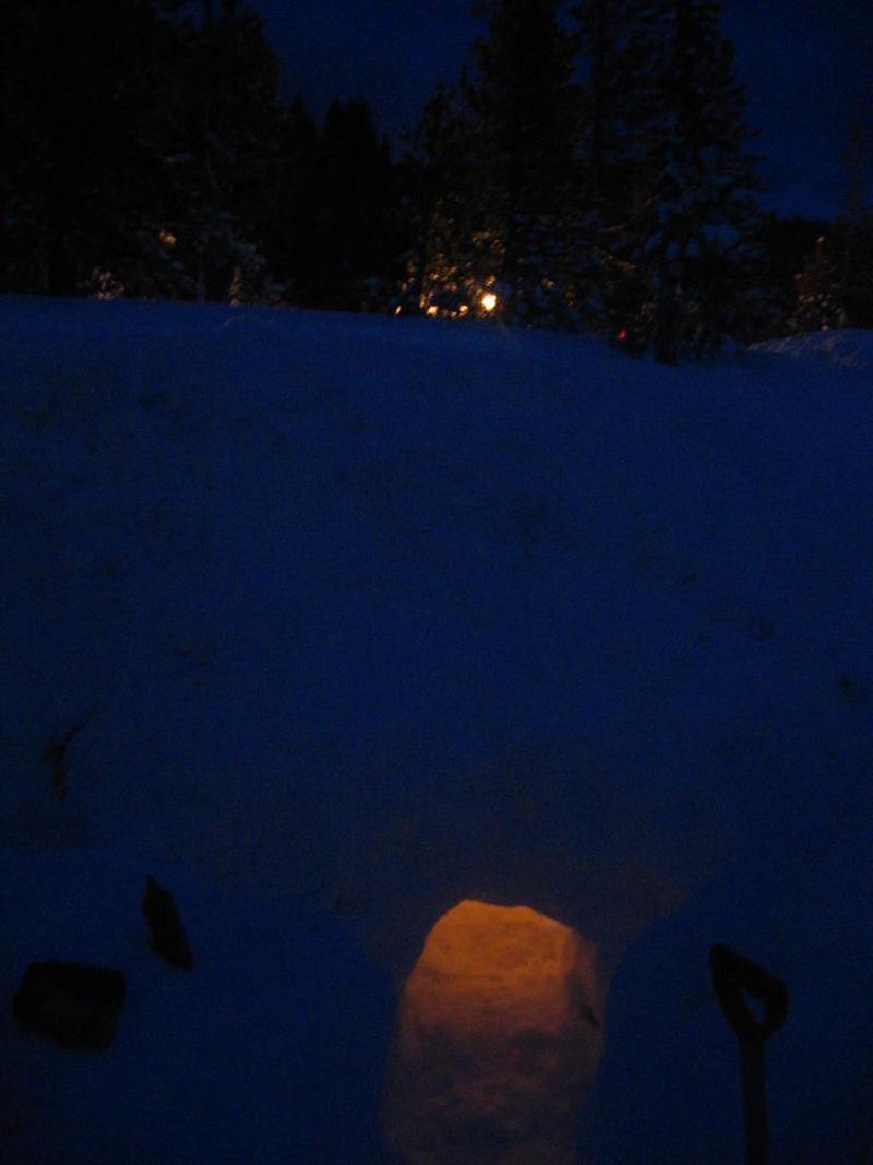 gallery/snowCaves_11.jpg