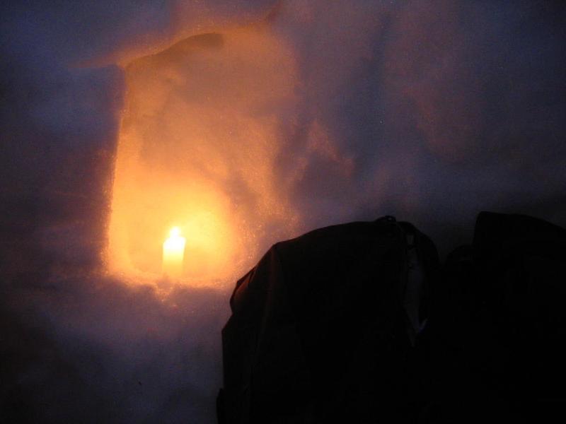 gallery/snowCaves_18.jpg