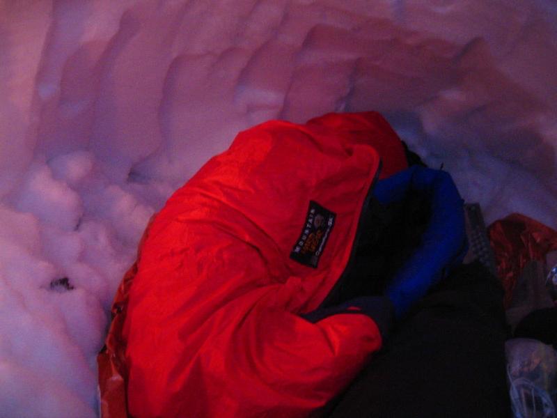 gallery/snowCaves_19.jpg