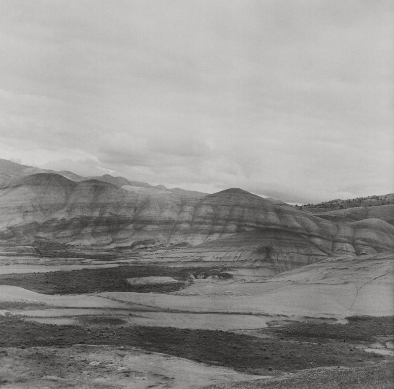 gallery/painted_hills_bw_01.jpg