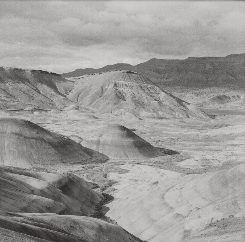gallery/painted_hills_bw_12.jpg