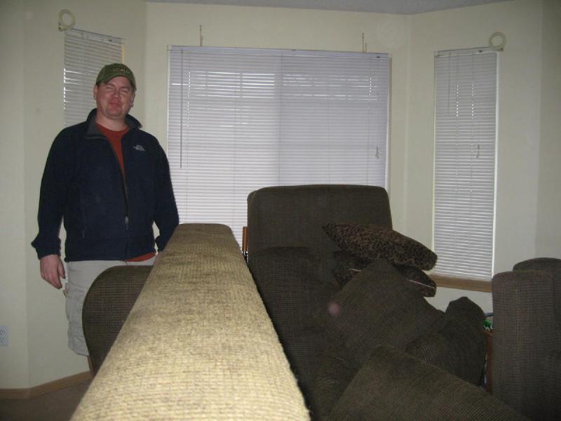gallery/moving_ron_01.jpg