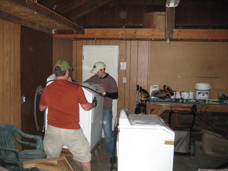 gallery/moving_ron_03.jpg