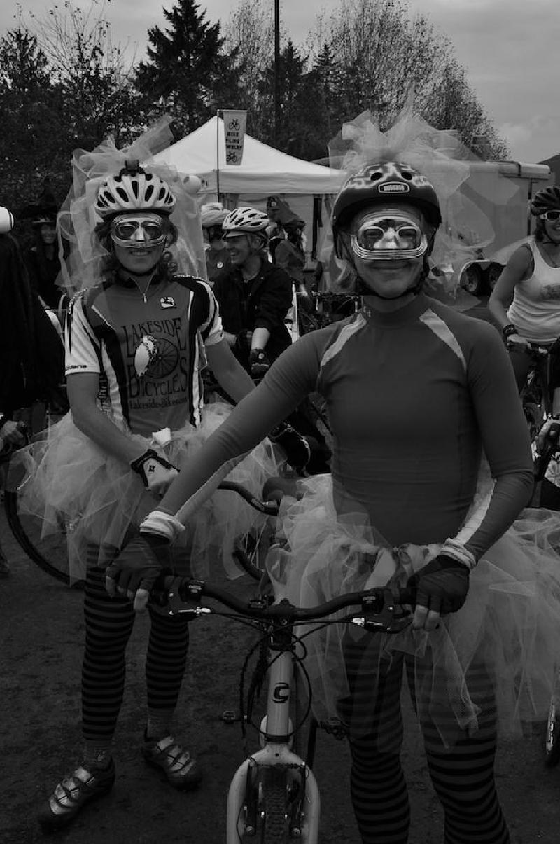 gallery/crossHalloween_040.jpg