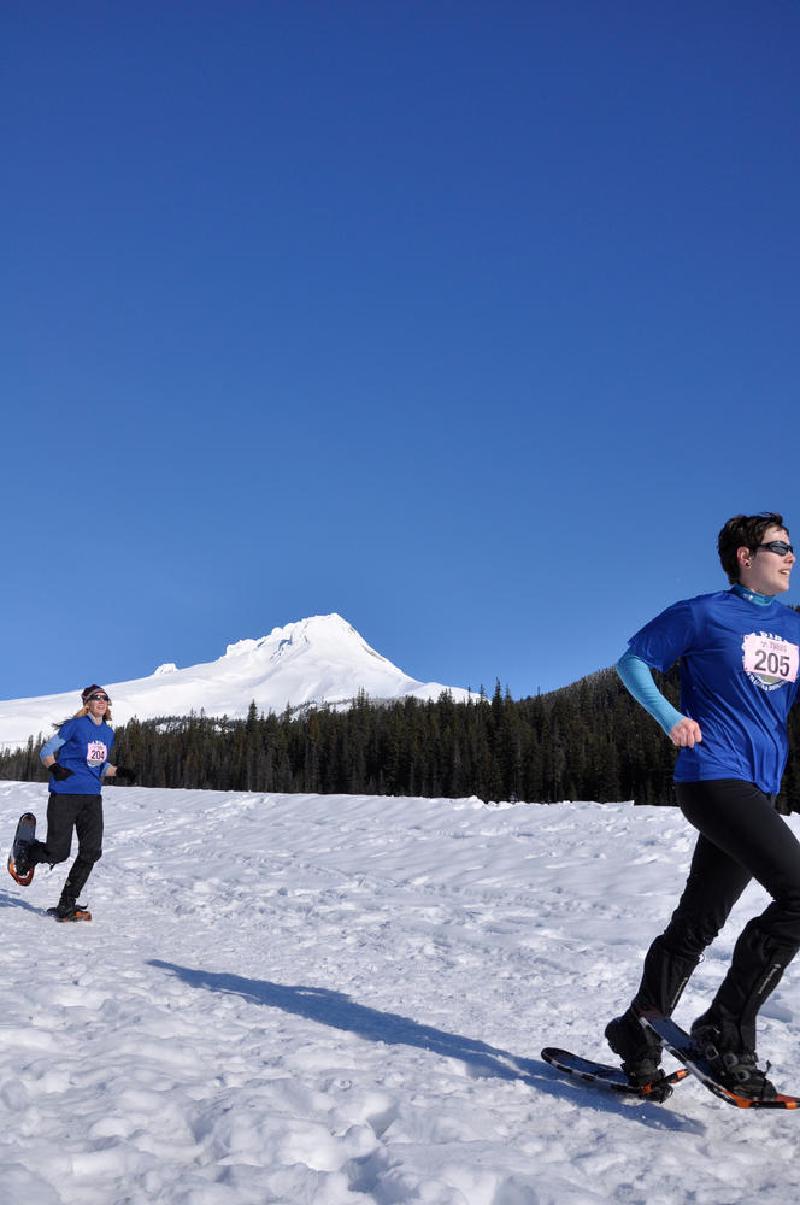 gallery/snowShoeRace_26.jpg