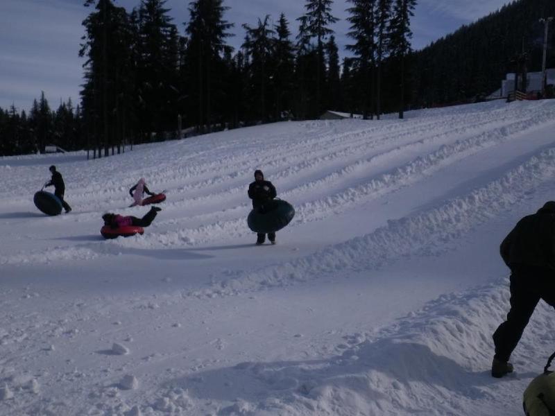 gallery/tubing_007.jpg