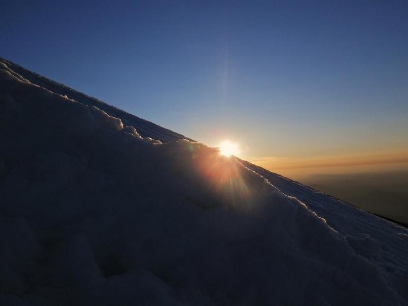 gallery/mtAdamsSolo_017.jpg