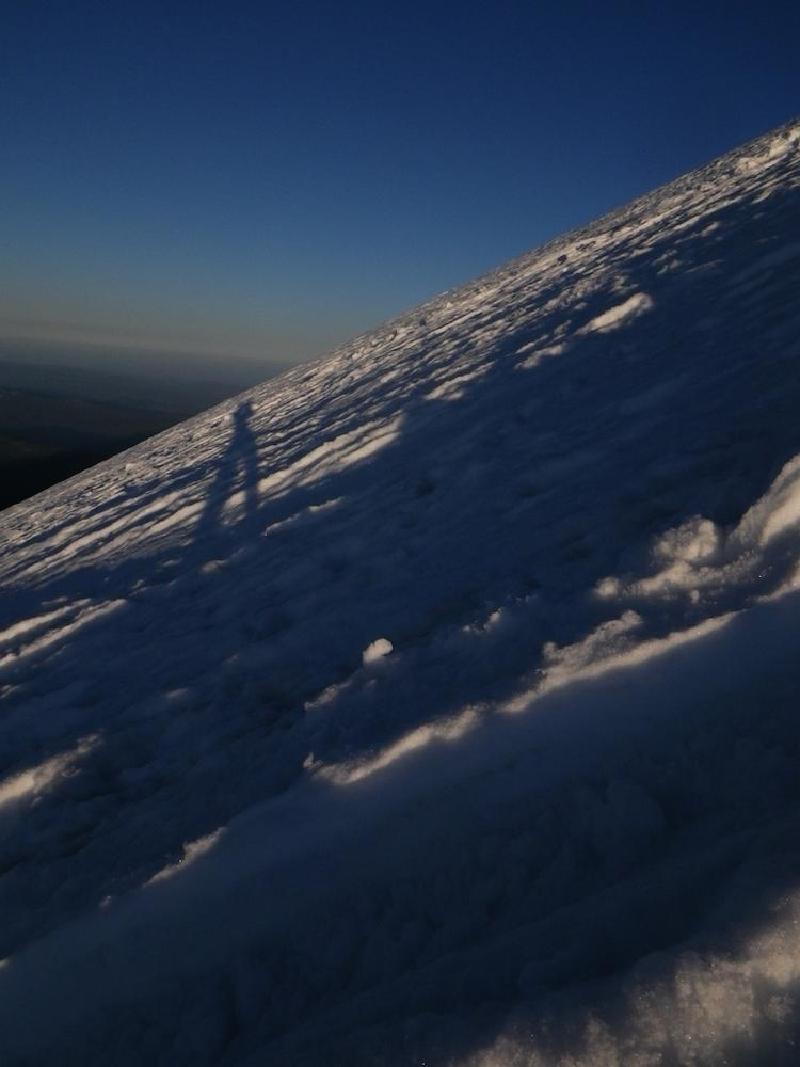 gallery/mtAdamsSolo_019.jpg
