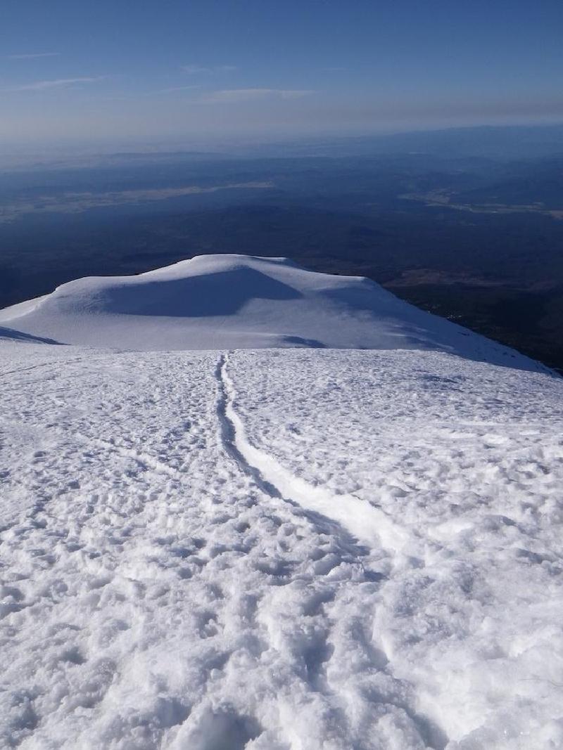 gallery/mtAdamsSolo_073.jpg