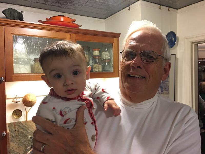 gallery/oscar_first_christmas_15.jpg
