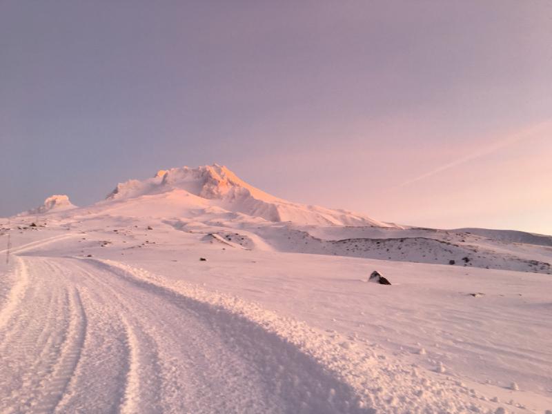 gallery/spring_skiing_14.jpg