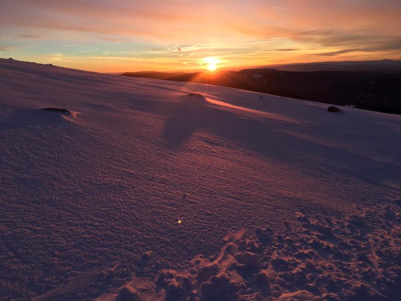 gallery/spring_skiing_20.jpg