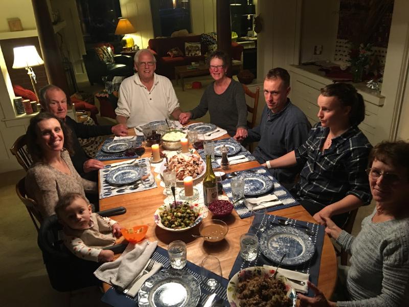 gallery/oscar_first_turkeyday_09.jpg