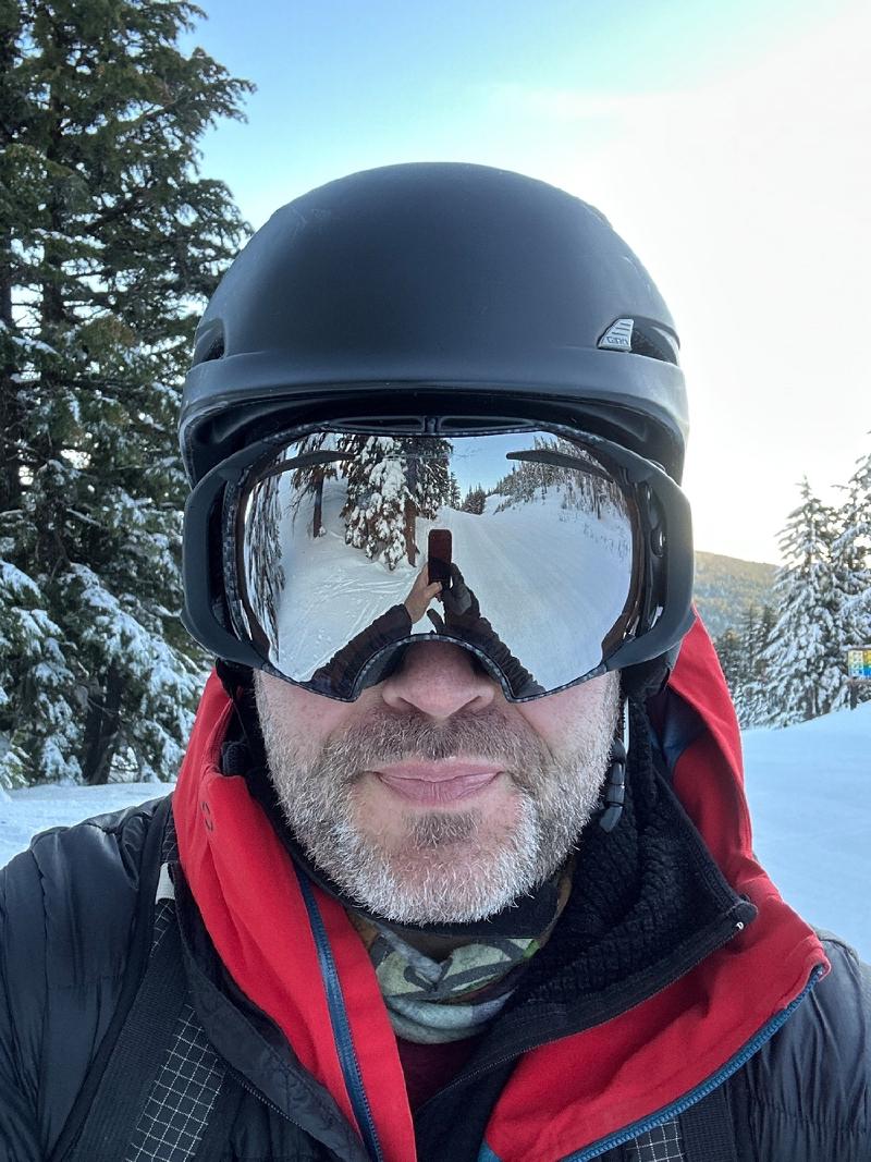 gallery/bachelorSki_16.jpg