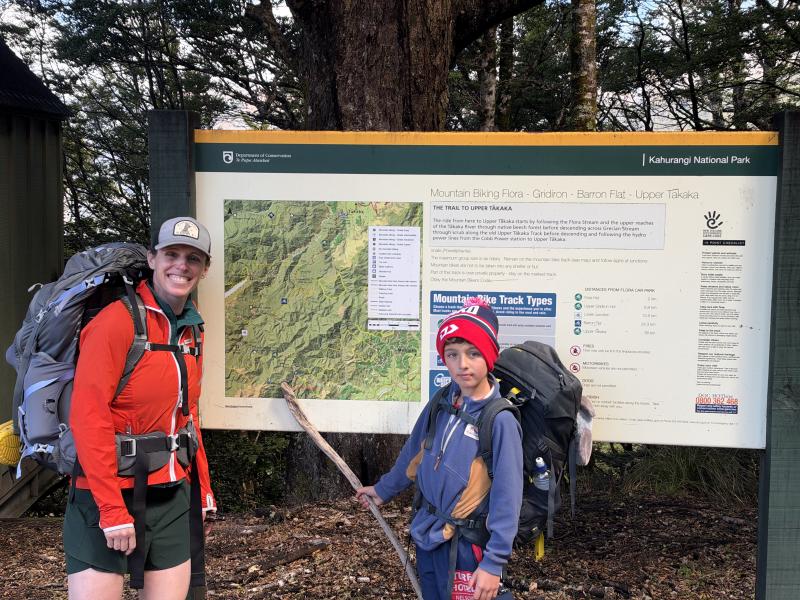 gallery/mt_arthur_hut_002.jpg
