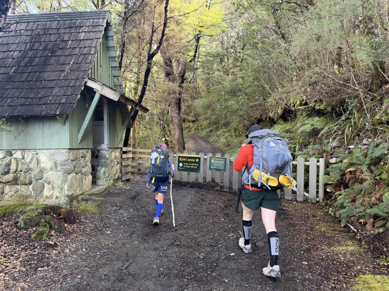 gallery/mt_arthur_hut_003.jpg